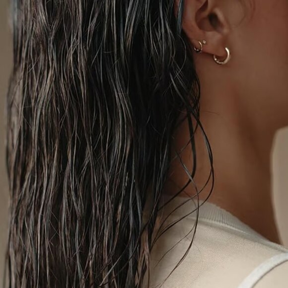 REVERIE - Hymn Hair Gel | Flake-Free, Sulfate-Free, Silicone-Free, Cruelty-Free - Picture 3 of 7